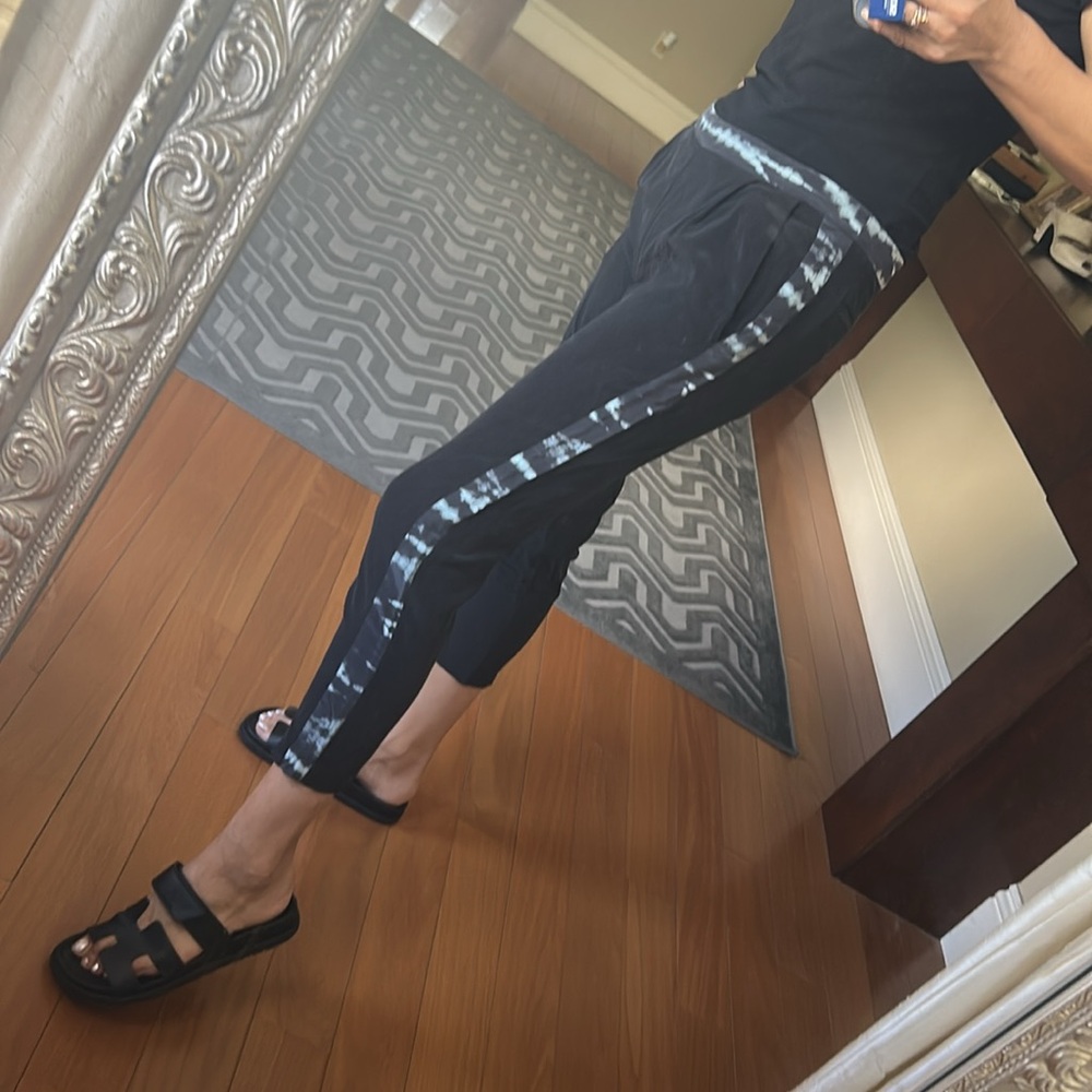 All saints black silk ankle cropped pants b30